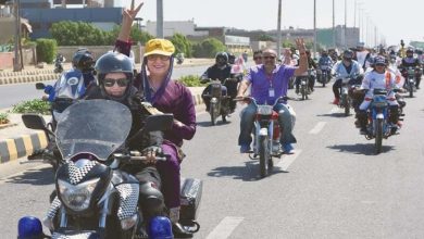 Photo of Women biker in Karachi on IWD-2020