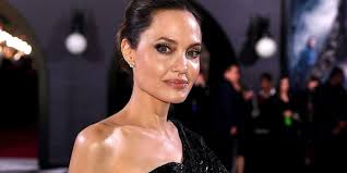 Photo of Angelina Jolie concerned over potential rise in child abuse during quarantine