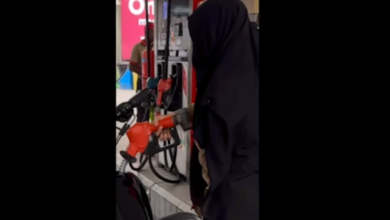 Photo of Shehzad Roy Gives a Female Fueling Station Worker Sincere Appreciation