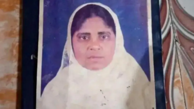 Photo of Indian Woman, Missing for 22 Years, Reunited with Family After Being Found in Pakistan