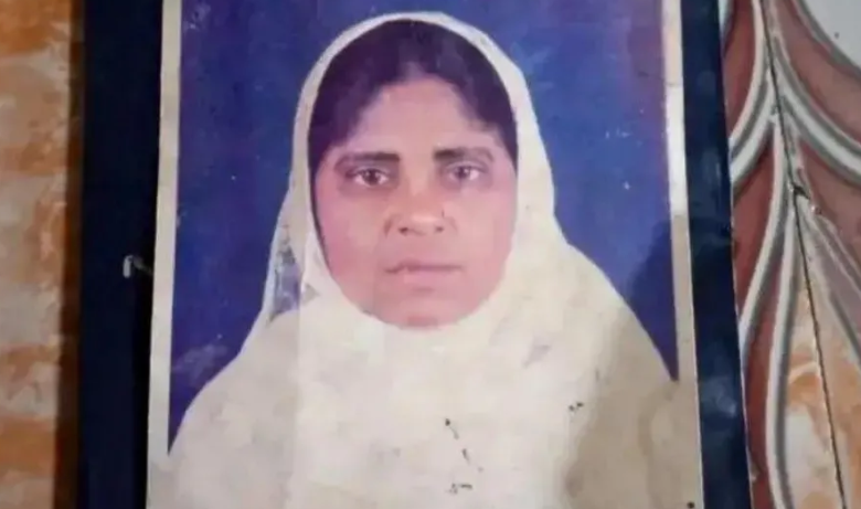 Indian Woman, Missing for 22 Years, Reunited with Family After Being Found in Pakistan