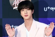 Photo of Japanese Women Fan Under Investigation for Kissing BTS’s Jin at Seoul Event