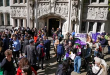 Photo of UK Supreme Court Ruling Defines “Woman” and “Sex” as Biological Terms, Raising Concerns for Transgender Rights