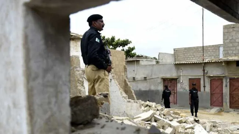 Two Women Arrested for Murder After Strangling Pakistani Faith Healer Over Blackmail
