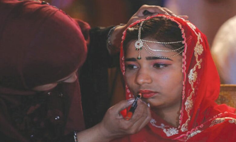 Why Pakistan can't stop child marriages