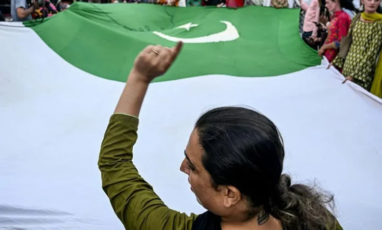 Three Transgender People Killed in Karachi Roadside Attack